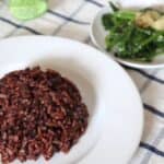 Cơm lứt đậu đỏ + rau (luộc, xào)