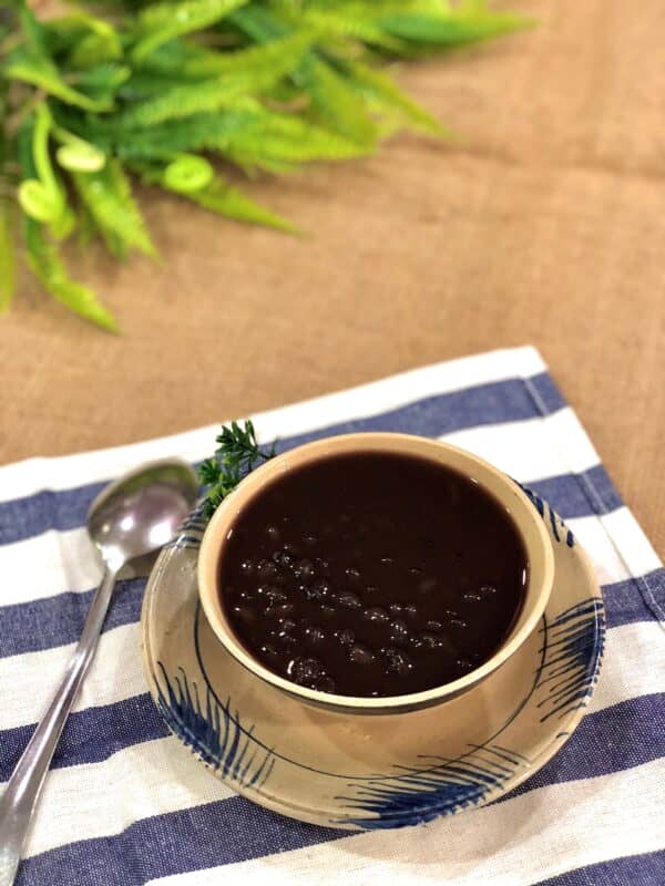 Chè đậu đen xanh lòng