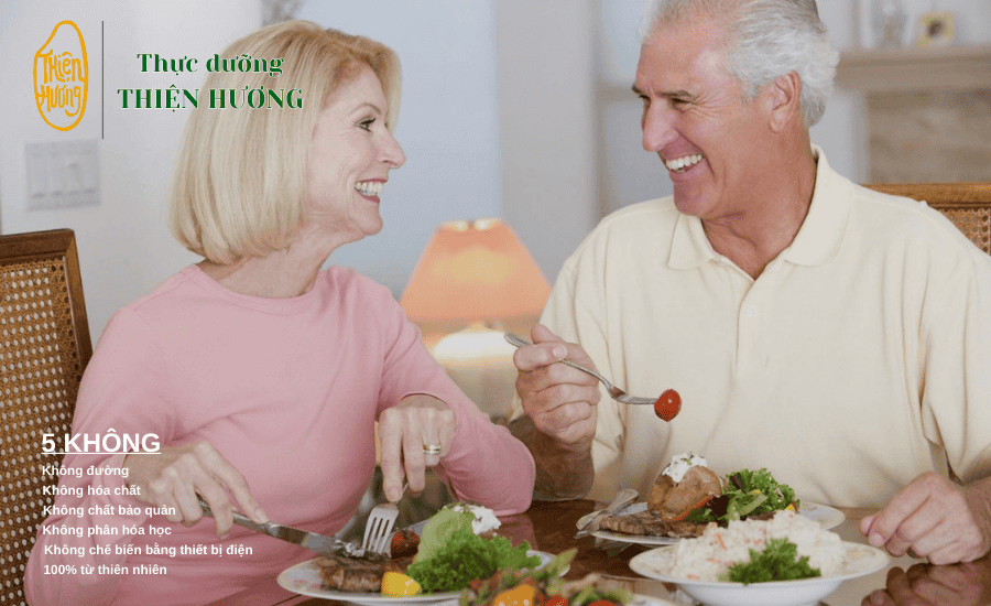 Bổ sung thực phẩm cho người cao tuổi cần được thực hiện có kiểm soát và phù hợp với thể trạng của từng người