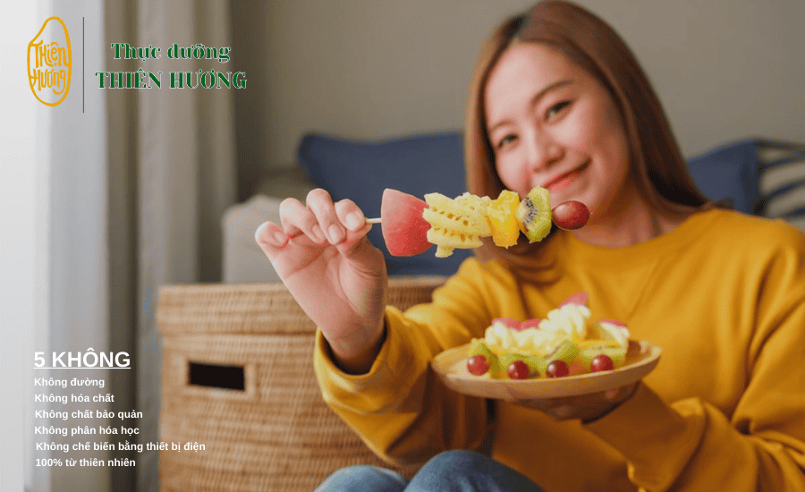 Các món ăn giúp tăng cân an toàn và hiệu quả 8 Ưu tiên sử dụng các loại thực phẩm tự nhiên, trái cây trong bữa ăn giúp cơ thể hấp thu những dưỡng chất tốt và nuôi dưỡng cơ thể từ bên trong