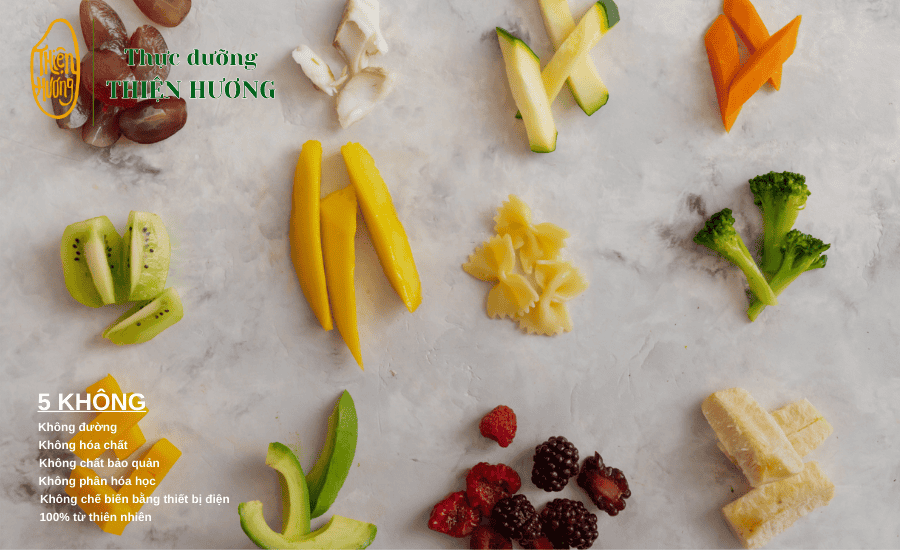 Thực đơn dinh dưỡng cho bé 17 tháng tuổi khoa học 1 Xây dựng thực đơn dinh dưỡng cho bé cần ưu tiên thực phẩm dinh dưỡng hạn chế gia vị khi chế biến