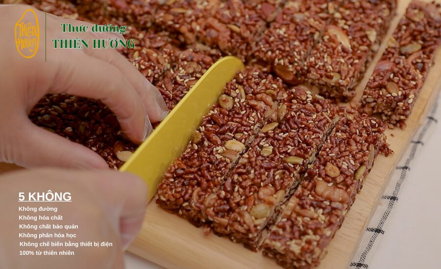 Thanh Gạo Lứt Dinh Dưỡng – Lựa Chọn Ăn Vặt Lành Mạnh Cho Sức Khỏe Hiện Đại 2 Sản phẩm chứa nhiều vitamin và chất khoáng tốt giúp hệ tiêu hóa và mạch vận hành ổn định