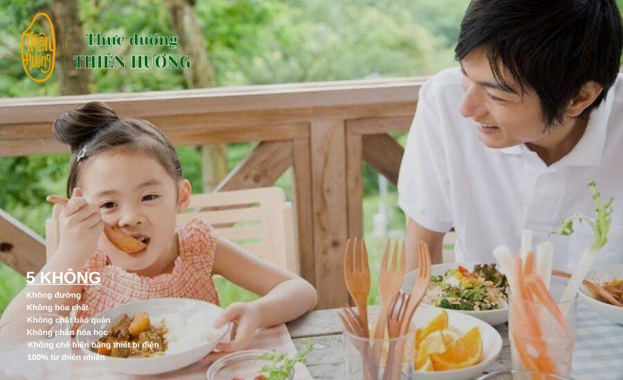 Gợi Ý Thực Đơn Cho Trẻ Suy Dinh Dưỡng 7 Tuổi Cần Cải Thiện Thể Chất 1 Đảm bảo thực đơn cung cấp đa dạng các nhóm chất trong mỗi bữa ăn