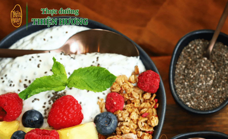 So sánh dinh dưỡng các loại hạt: Khám phá lợi ích và cách chọn hạt phù hợp cho cơ thể 6 Hạt chia giúp bổ sung bột ngũ cốc giàu dinh dưỡng